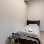 Urban Nest Хостел Тирана